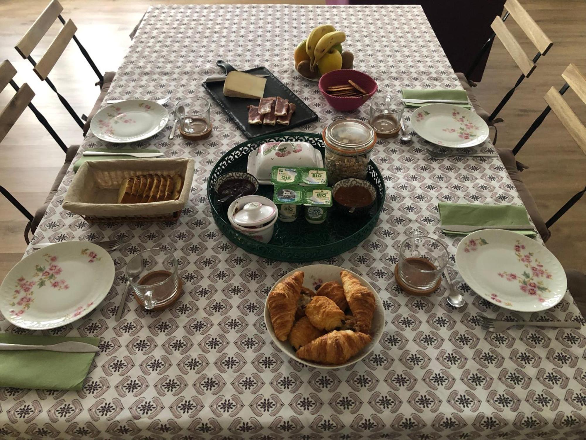 Je Soigne Mon Assiette Bed & Breakfast Saint-Laurent-d'Arce Exterior foto